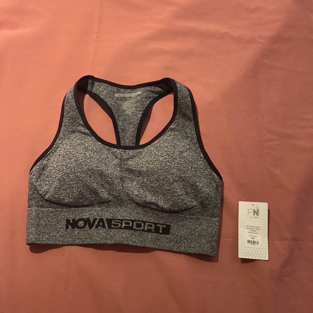 NWT. Fashion Nova sports bra. Never worn